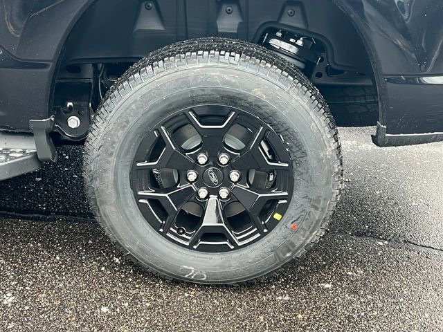 New 2025 Ford F150 Lightning XLT image 9