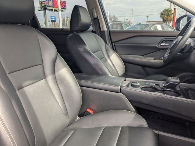 Used 2023 Nissan Rogue SL w/ SL Premium Package image 35