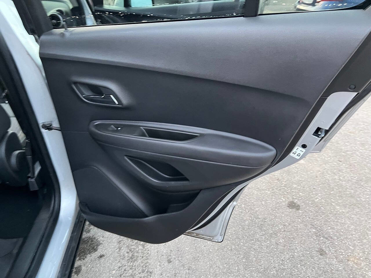 Used 2015 Chevrolet Trax LT image 14