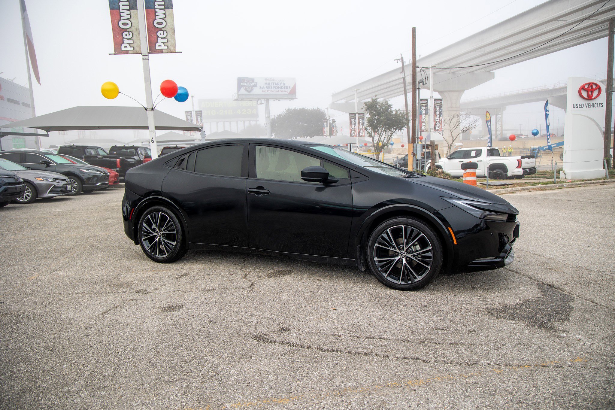 Used 2024 Toyota Prius XLE image 6