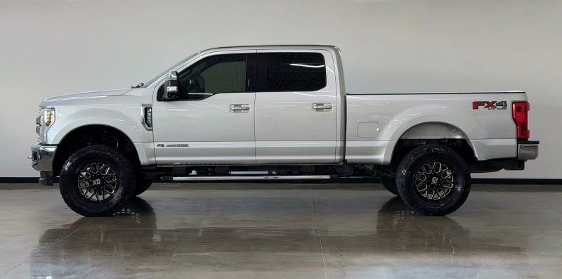Used 2018 Ford F250 XLT w/ XLT Premium Package AWD/4WD image 4