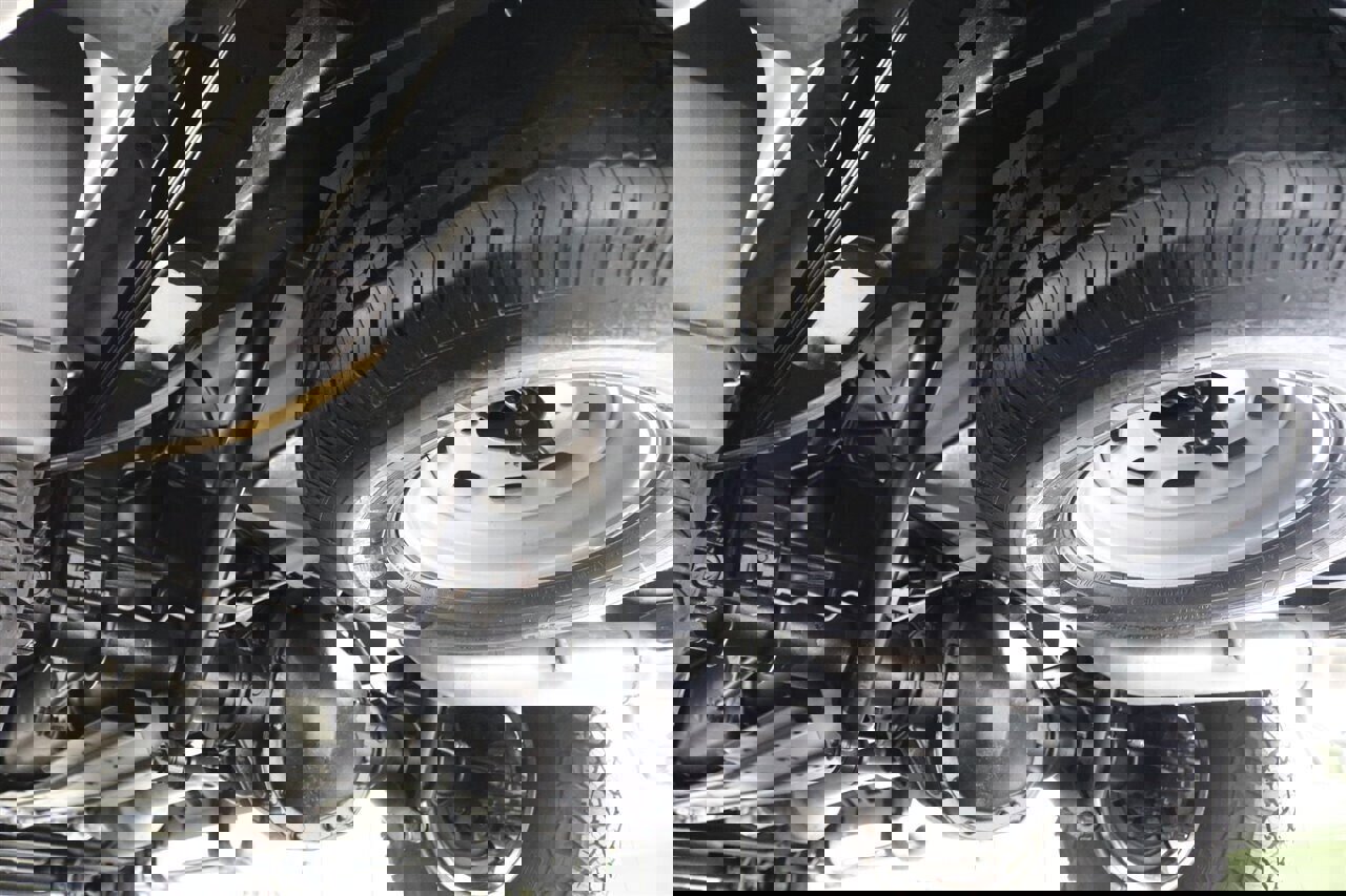 Used 2003 Ford F250 XLT image 40