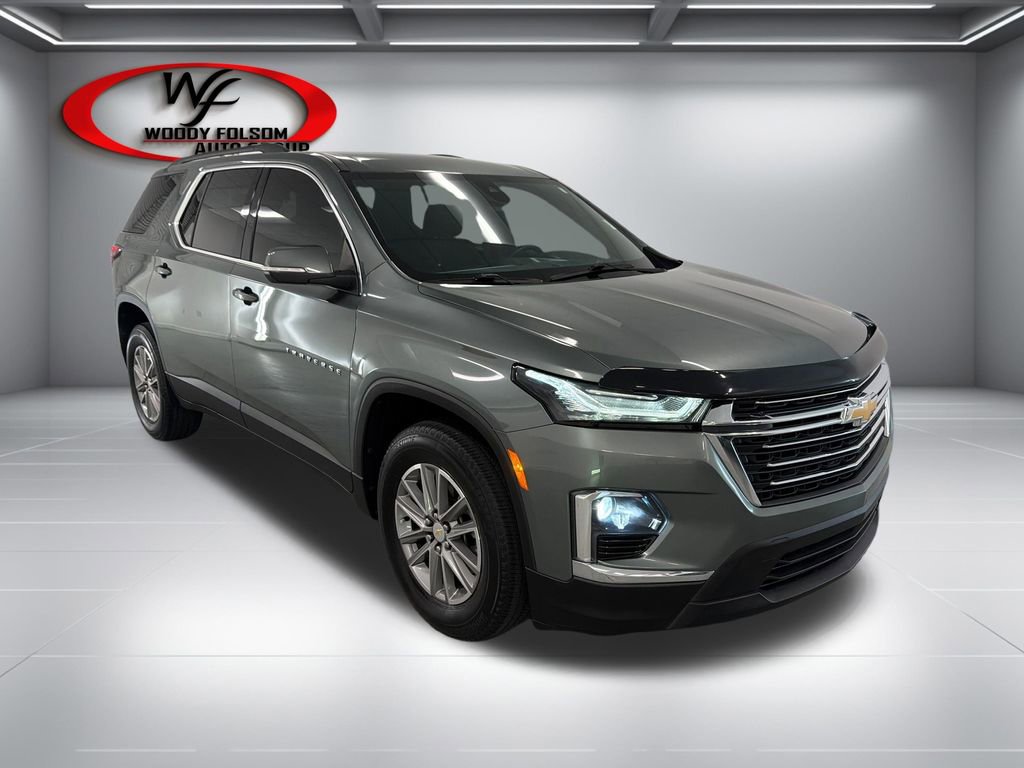Used 2023 Chevrolet Traverse LT FWD image 3