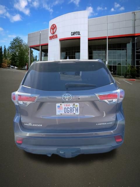 Used 2016 Toyota Highlander Limited w/ Driver Technology Package image 19