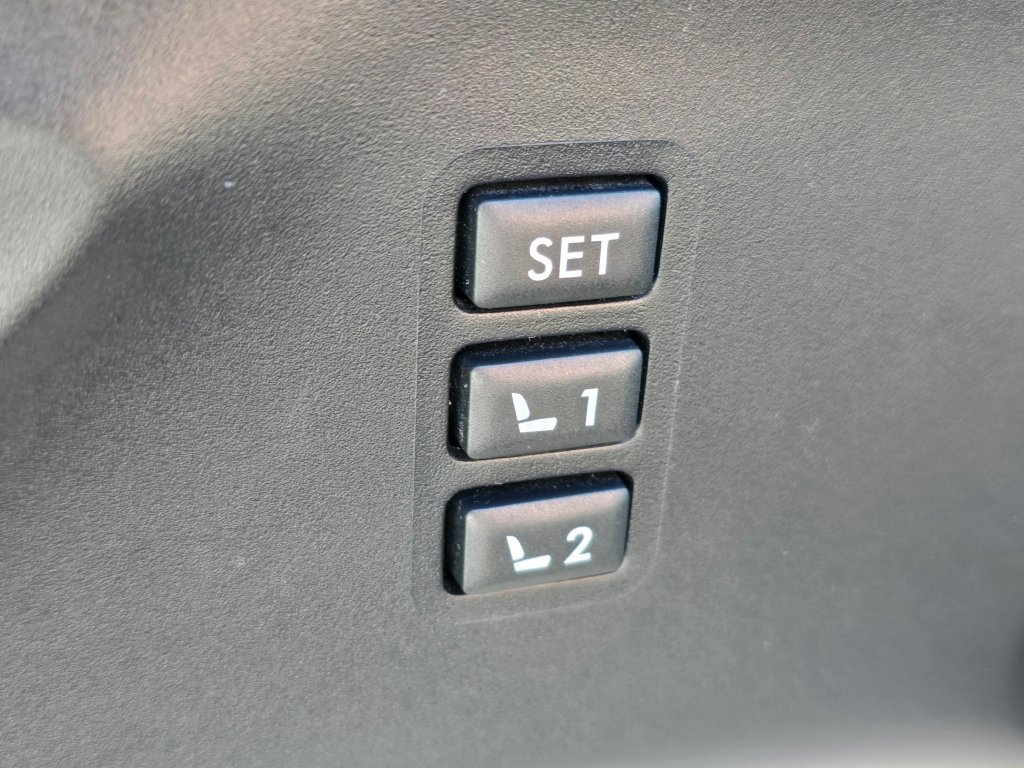Used 2020 Subaru Ascent Limited w/ Technology Package AWD/4WD image 38