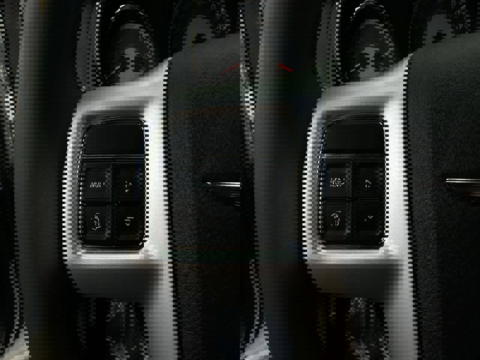 Used 2013 Chrysler 200 Limited image 24