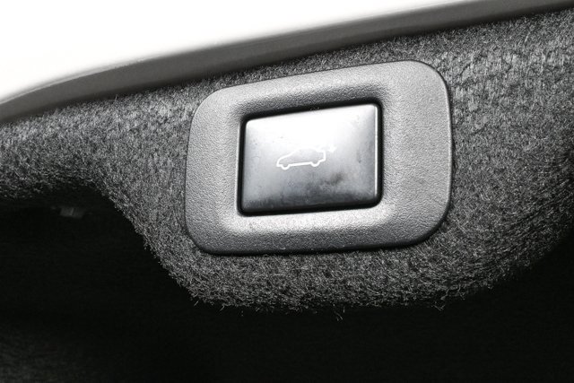 Used 2022 Lexus ES 300h w/ Premium Package image 30