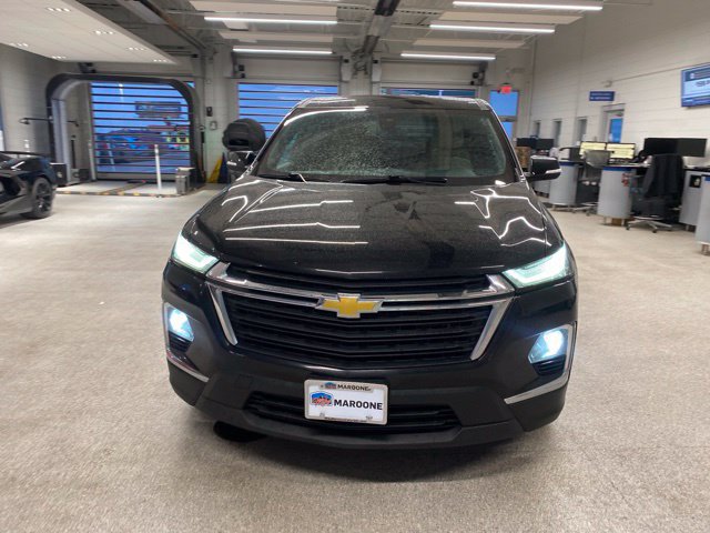 Used 2023 Chevrolet Traverse LS AWD/4WD image 2