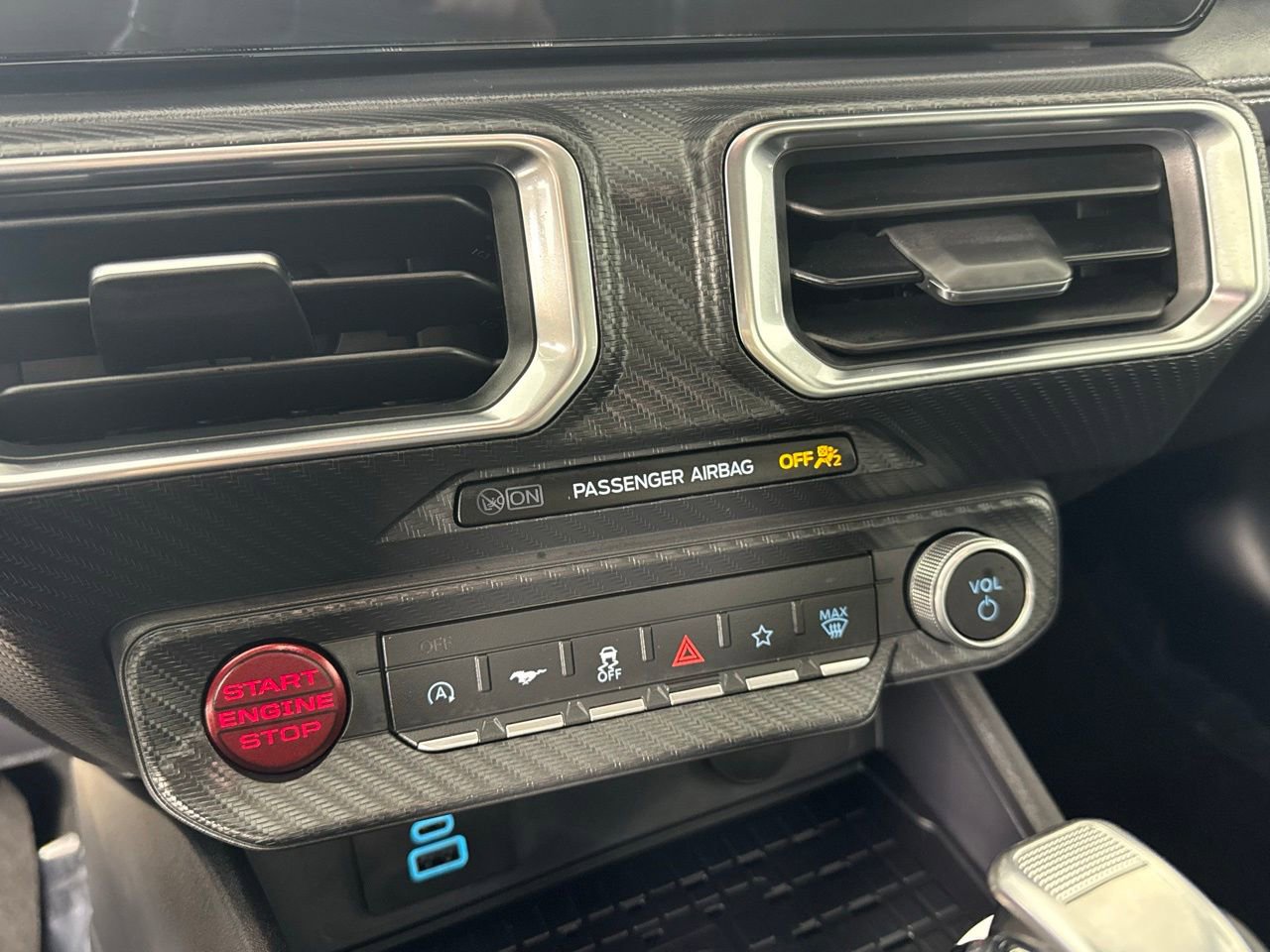 Used 2024 Ford Mustang GT Premium image 17