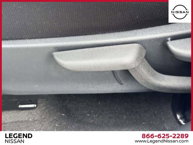 Used 2023 Nissan Kicks SV image 18