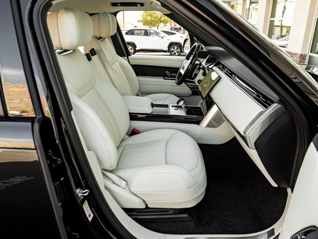 New 2026 Land Rover Range Rover Long Wheelbase Autobiography AWD/4WD image 38