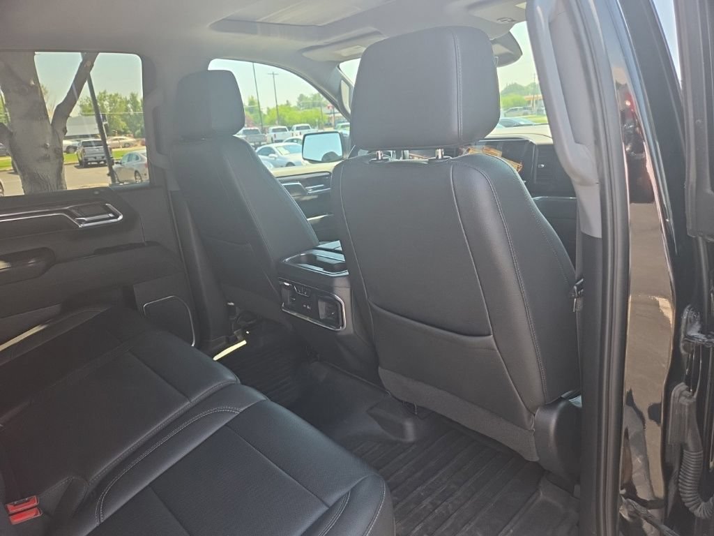 Used 2023 Chevrolet Silverado 1500 LTZ w/ Technology Package AWD/4WD image 11