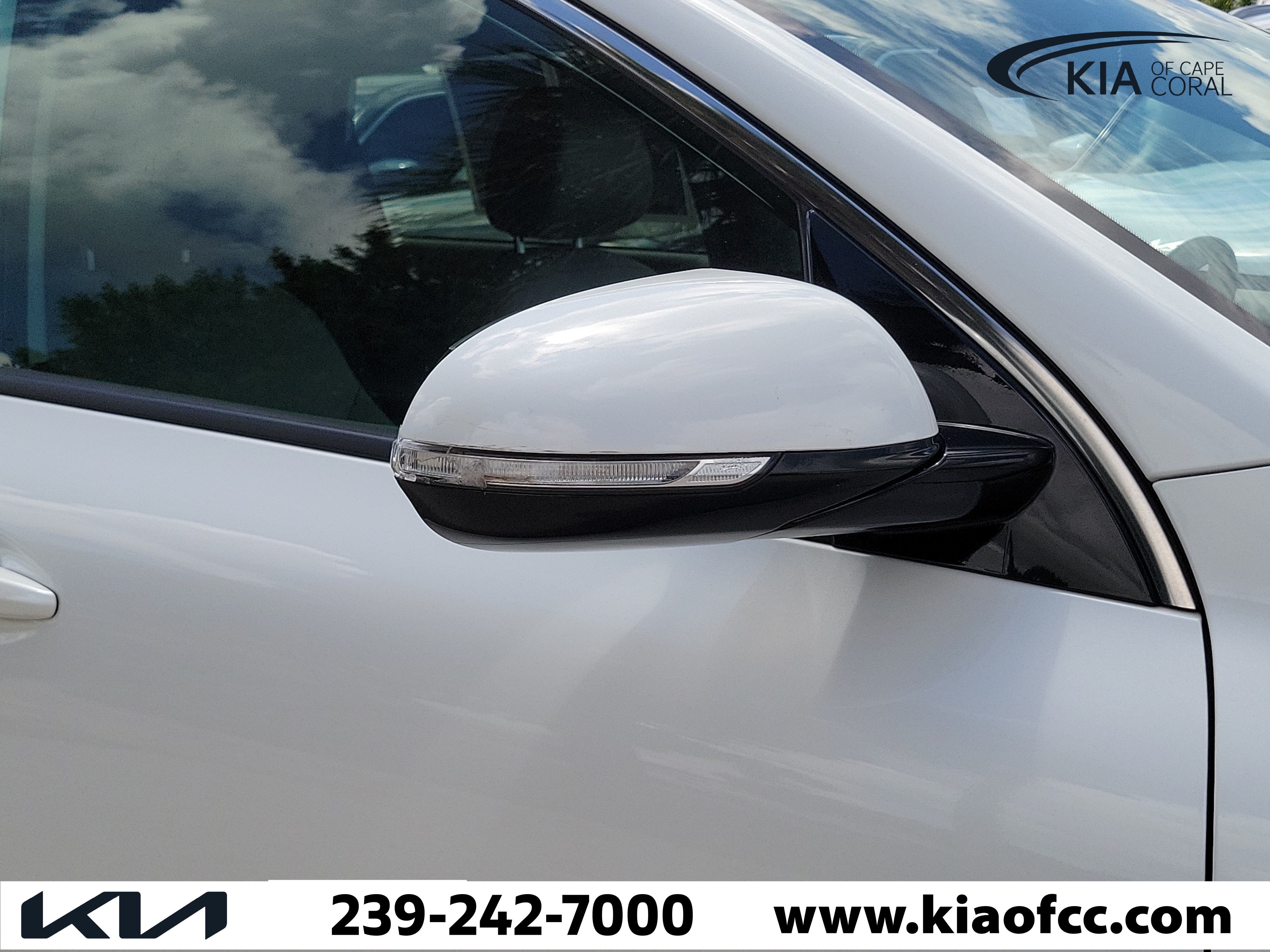 Used 2021 Kia Niro EX Premium FWD image 8