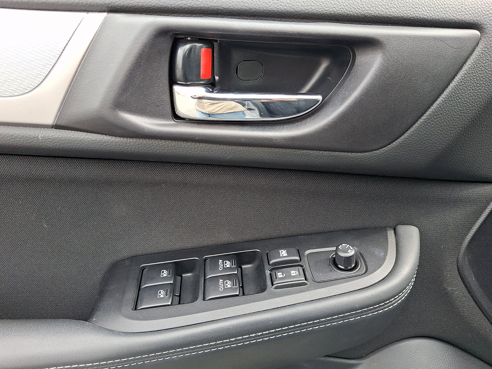 Used 2019 Subaru Outback 2.5i Premium w/ Popular Package #2 image 12