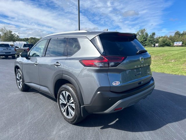 Used 2021 Nissan Rogue SV FWD image 4