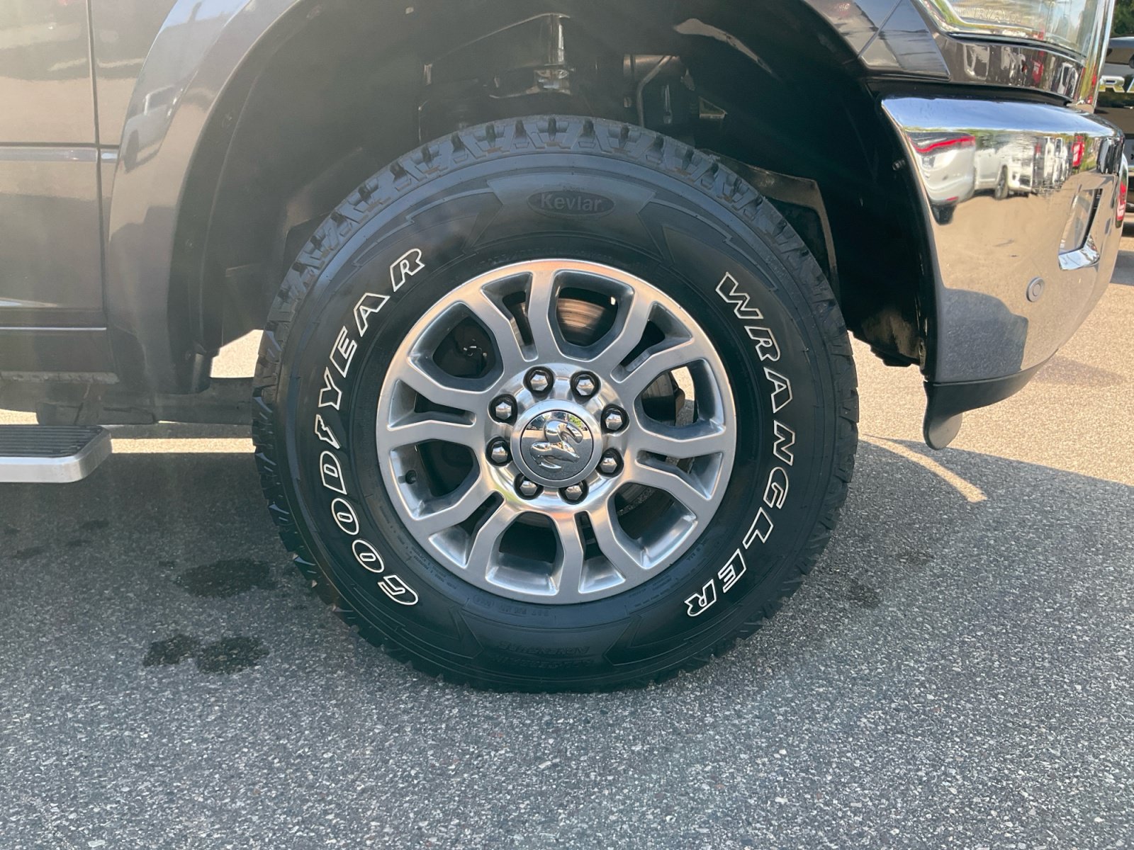 Used 2018 RAM 3500 Laramie AWD/4WD image 18