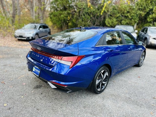 Used 2023 Hyundai Elantra Limited image 6