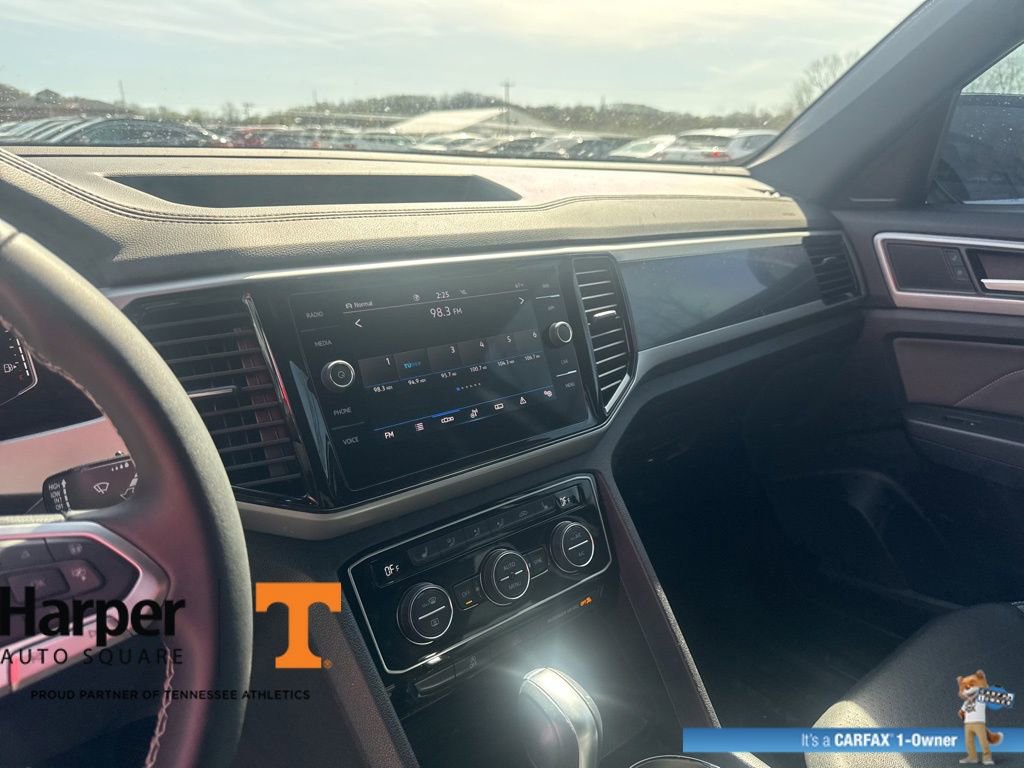 Used 2023 Volkswagen Atlas Cross Sport SEL image 16