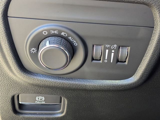 New 2025 Jeep Grand Cherokee Laredo RWD image 21