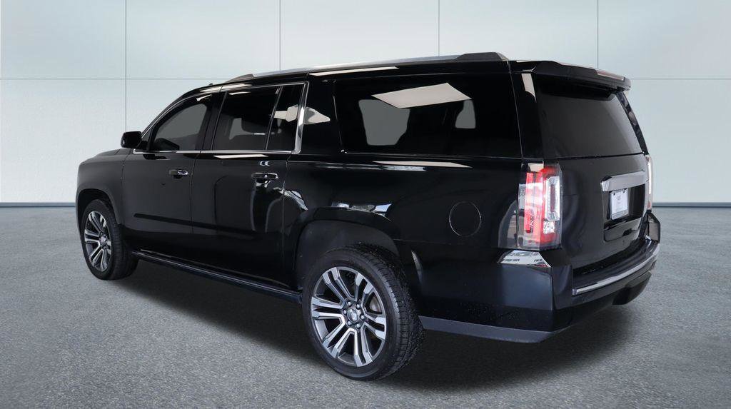 Used 2020 GMC Yukon XL Denali w/ Denali Premium Package AWD/4WD image 3