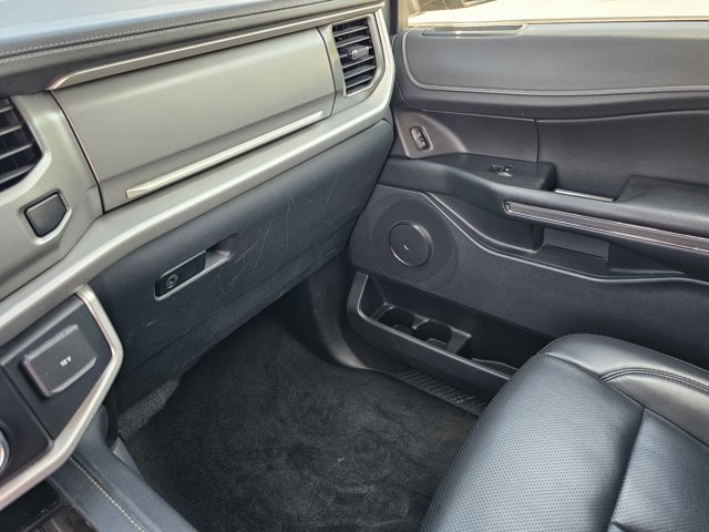 Used 2023 Ford Expedition Max XLT AWD/4WD image 26