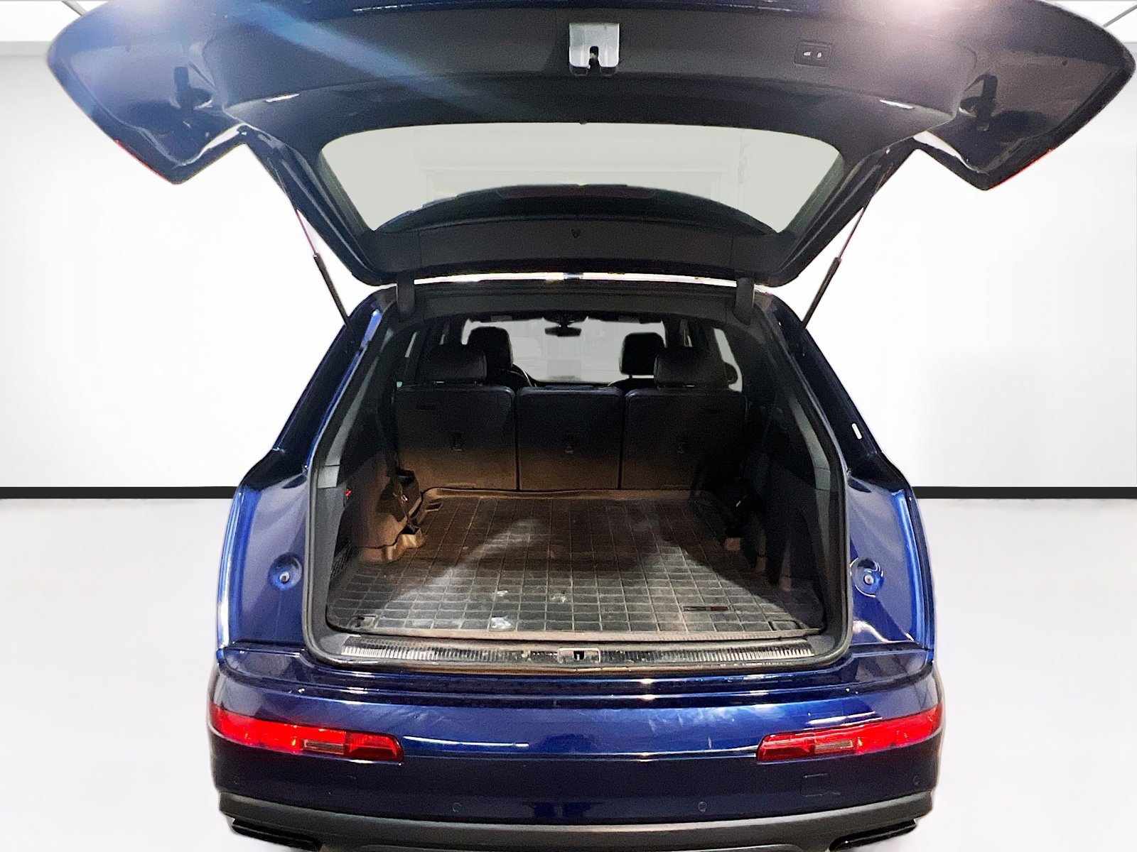 Used 2019 Audi Q7 3.0T Prestige w/ Prestige Package image 21