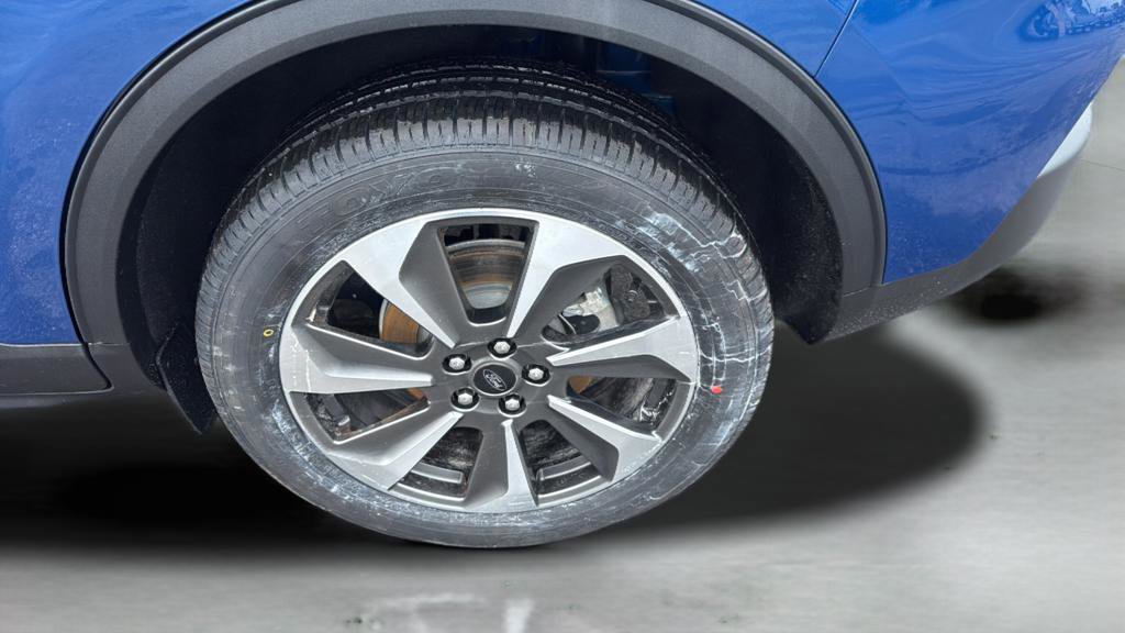 Certified 2023 Ford Escape Platinum image 42