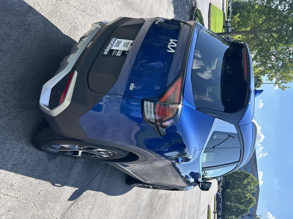 Used 2023 Kia Sportage EX AWD/4WD image 7