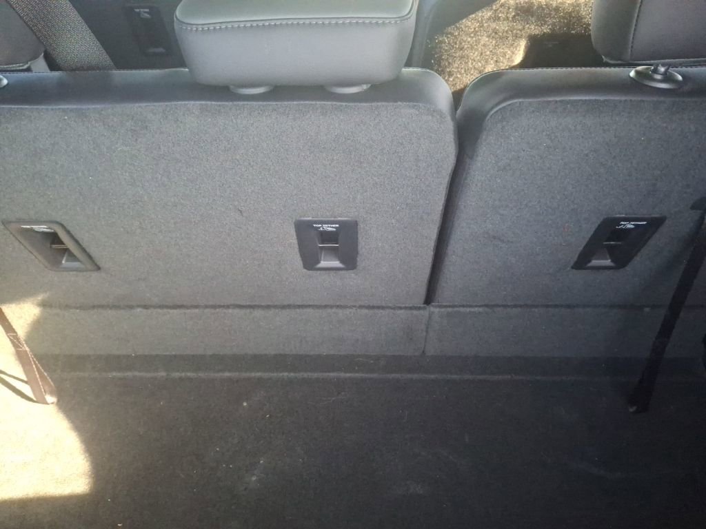 Used 2026 GMC Acadia AT4 image 13