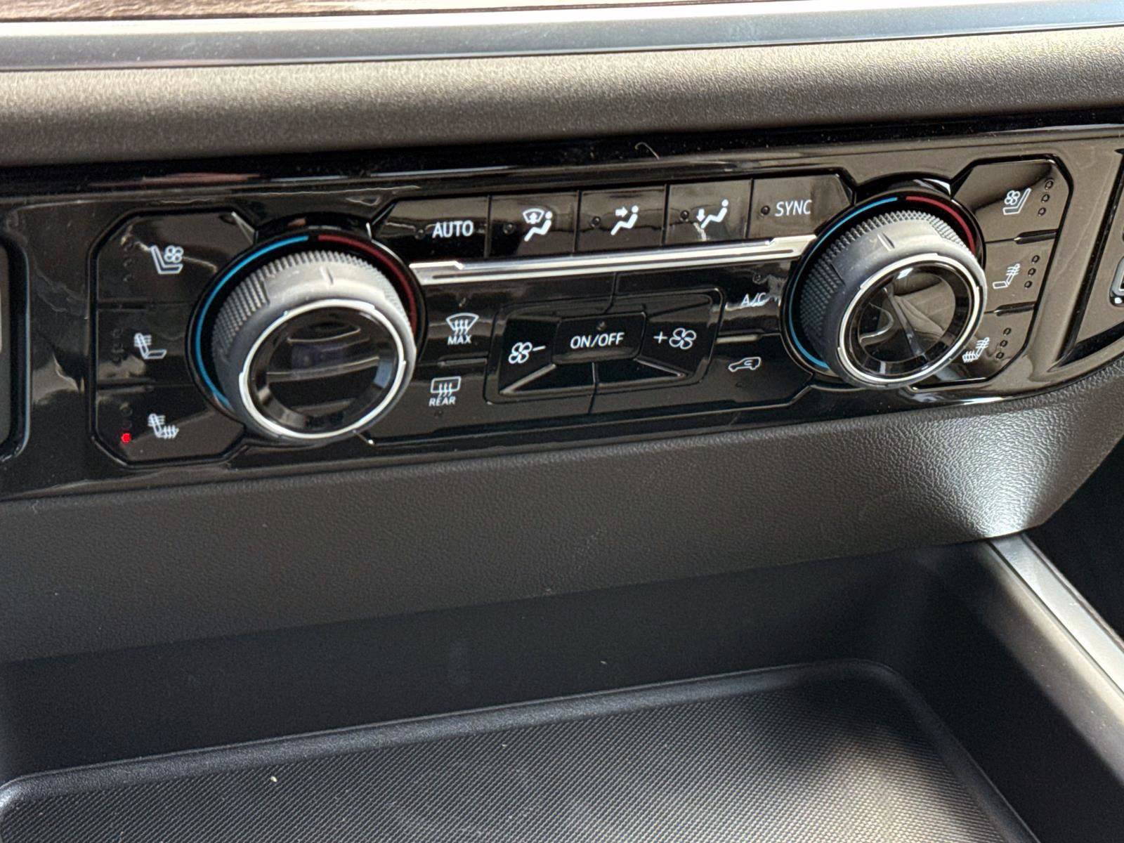 New 2026 Chevrolet Silverado 2500 LTZ w/ LTZ Premium Package image 22