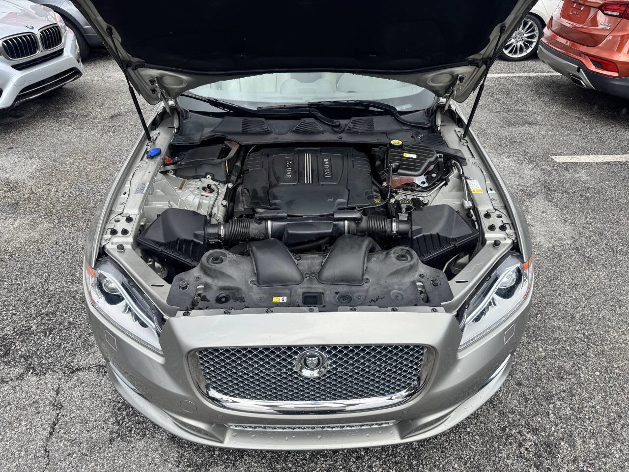 Used 2013 Jaguar XJ L Portfolio image 9