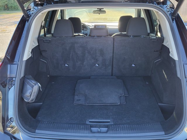 Used 2024 Nissan Rogue SV image 4