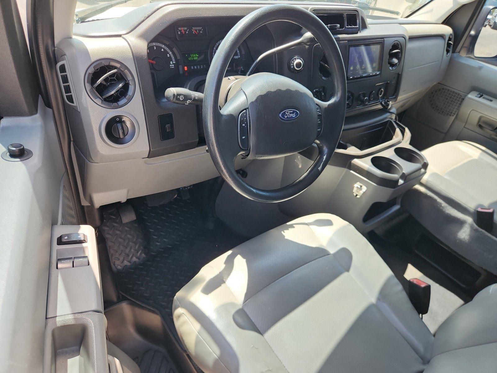 Used 2011 Ford E-350 and Econoline 350 Extended Super Duty w/ PWR Group RWD image 17