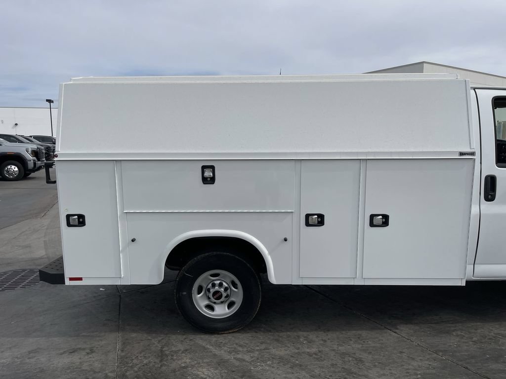 New 2025 GMC Savana 3500 w/ Power Convenience Package RWD image 26