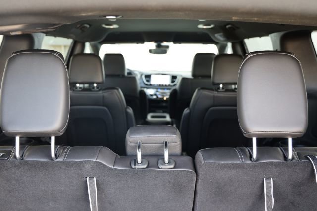 Used 2026 Chrysler Pacifica Select image 29