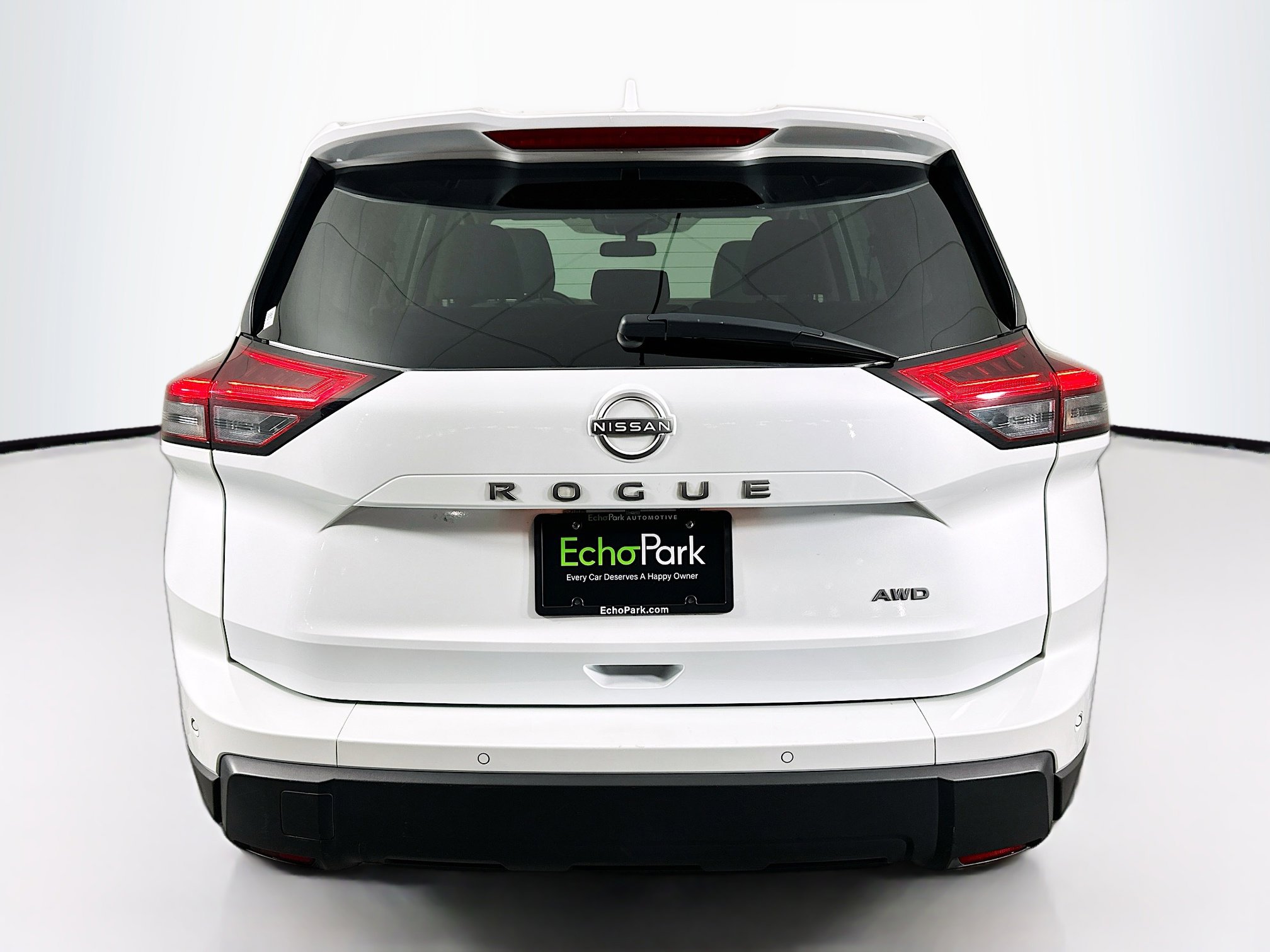 Used 2025 Nissan Rogue SV image 7