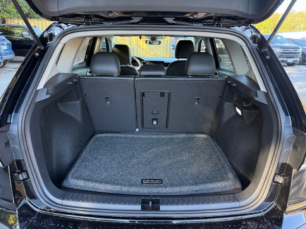 New 2027 Volkswagen Taos Sport AWD/4WD image 23