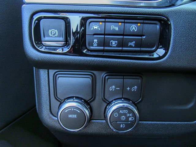 New 2026 GMC Yukon XL Denali image 21