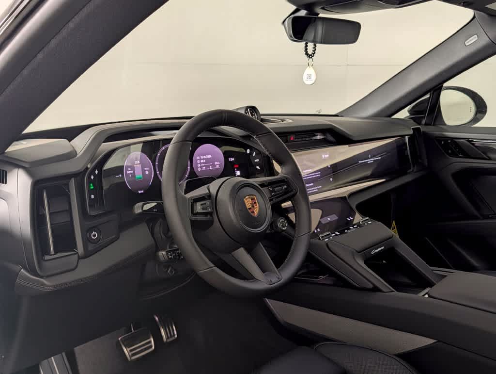 New 2026 Porsche Cayenne S AWD/4WD image 4