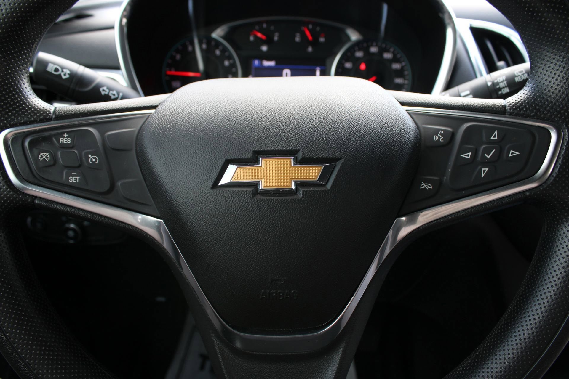 Used 2019 Chevrolet Equinox LT FWD image 24