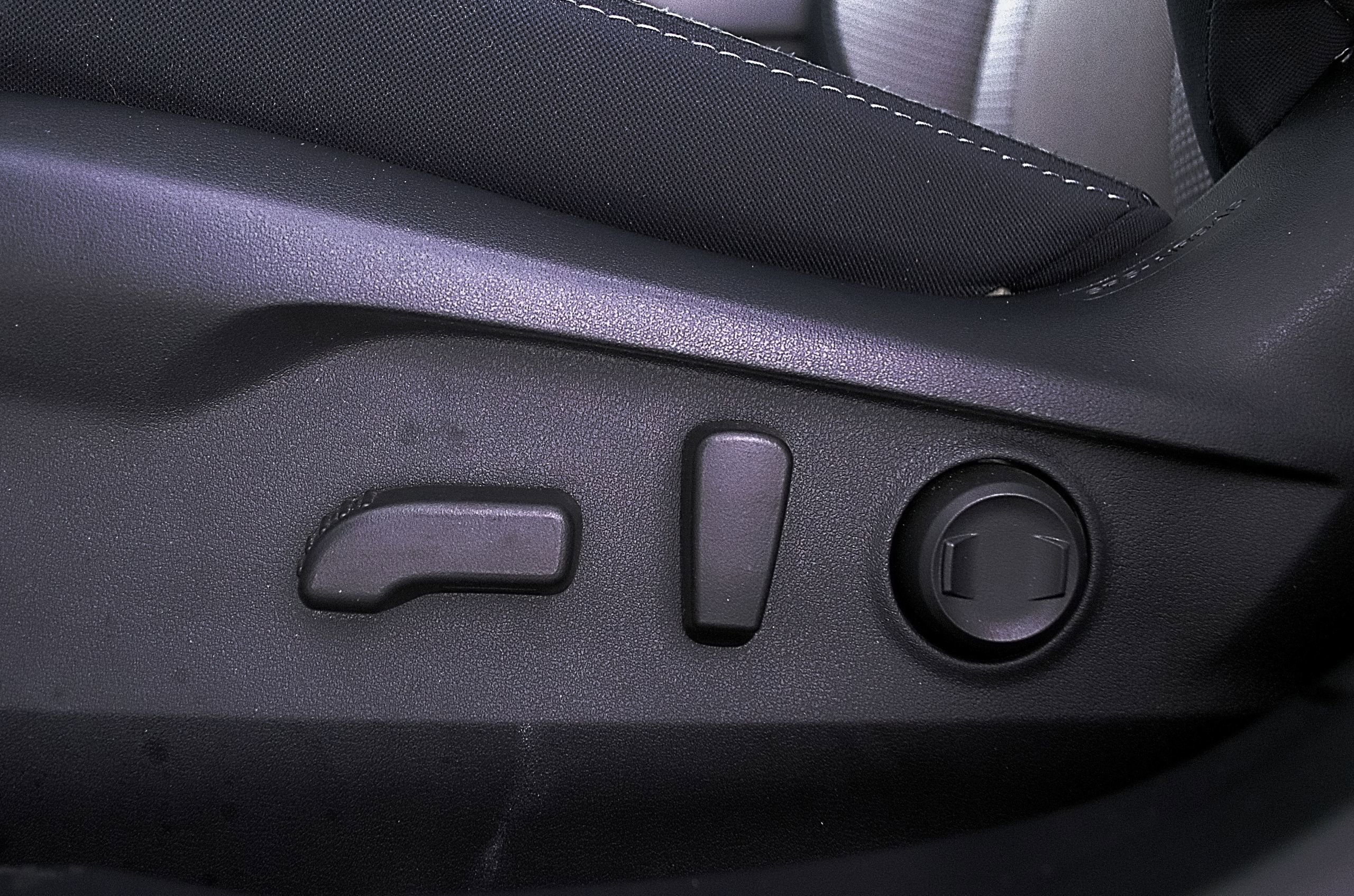 Used 2025 Subaru Outback Premium image 22