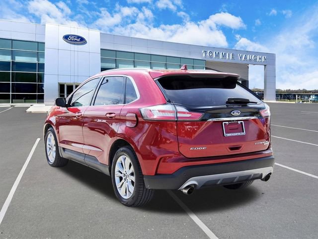 Used 2019 Ford Edge Titanium image 2