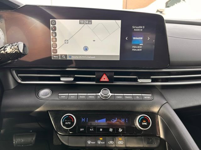 Used 2024 Hyundai Elantra SEL image 18