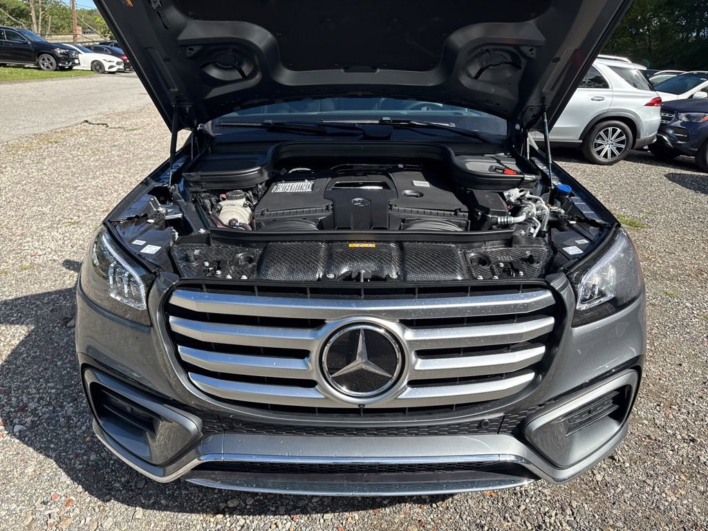 New 2026 Mercedes-Benz GLS 580 4MATIC image 19