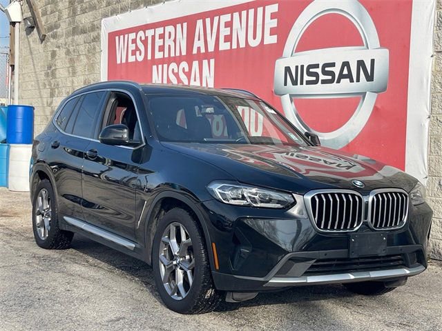 Used 2024 BMW X3 sDrive30i image 2