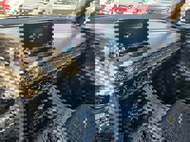 Used 2024 Honda HR-V Sport image 15