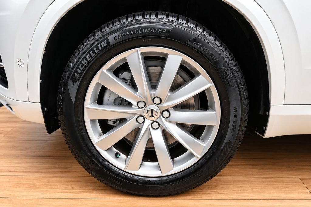 Used 2018 Volvo XC90 T6 Momentum w/ Convenience Package AWD/4WD image 12