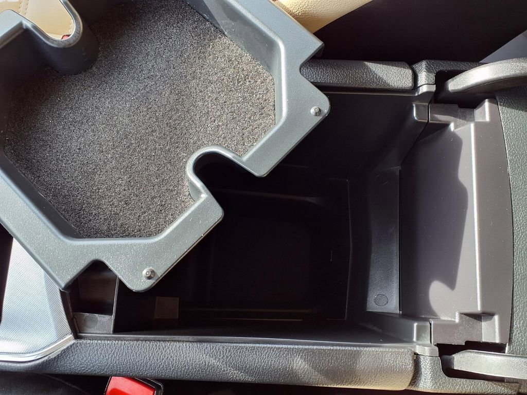 Used 2022 Ford Edge SEL w/ Convenience Package image 19