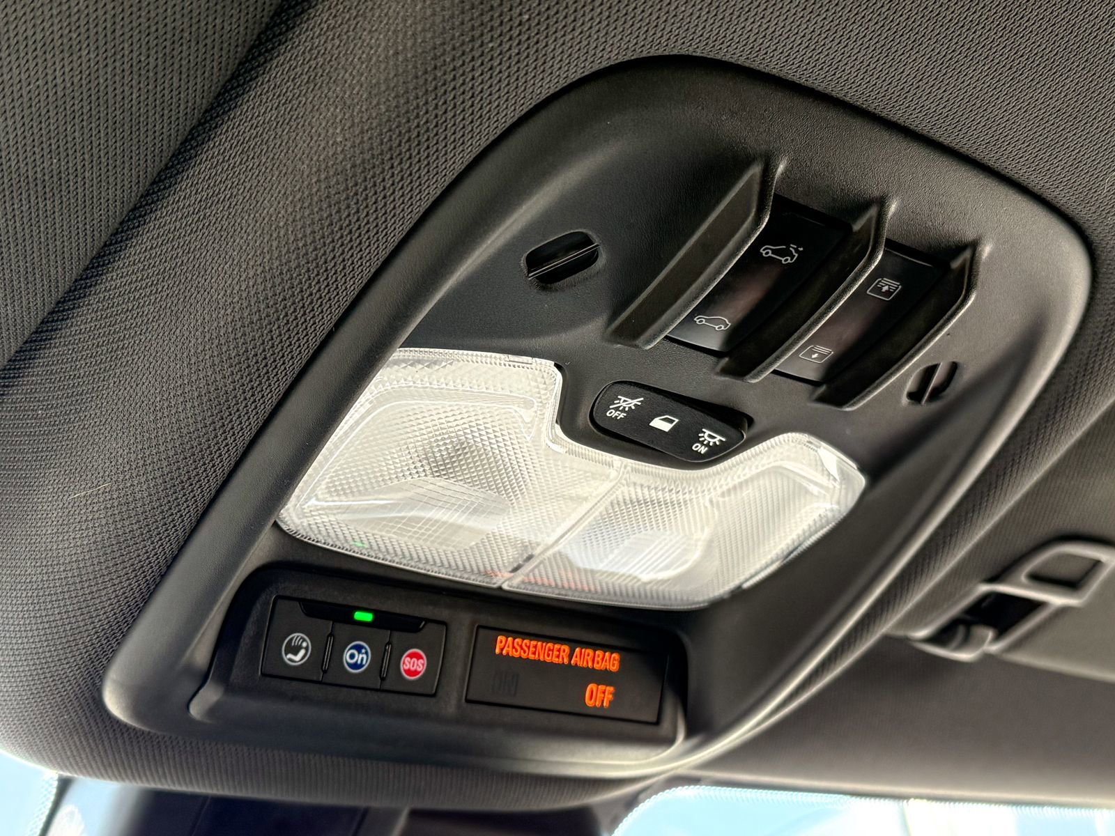 Used 2023 Chevrolet TrailBlazer RS w/ Sun and Liftgate Package image 33