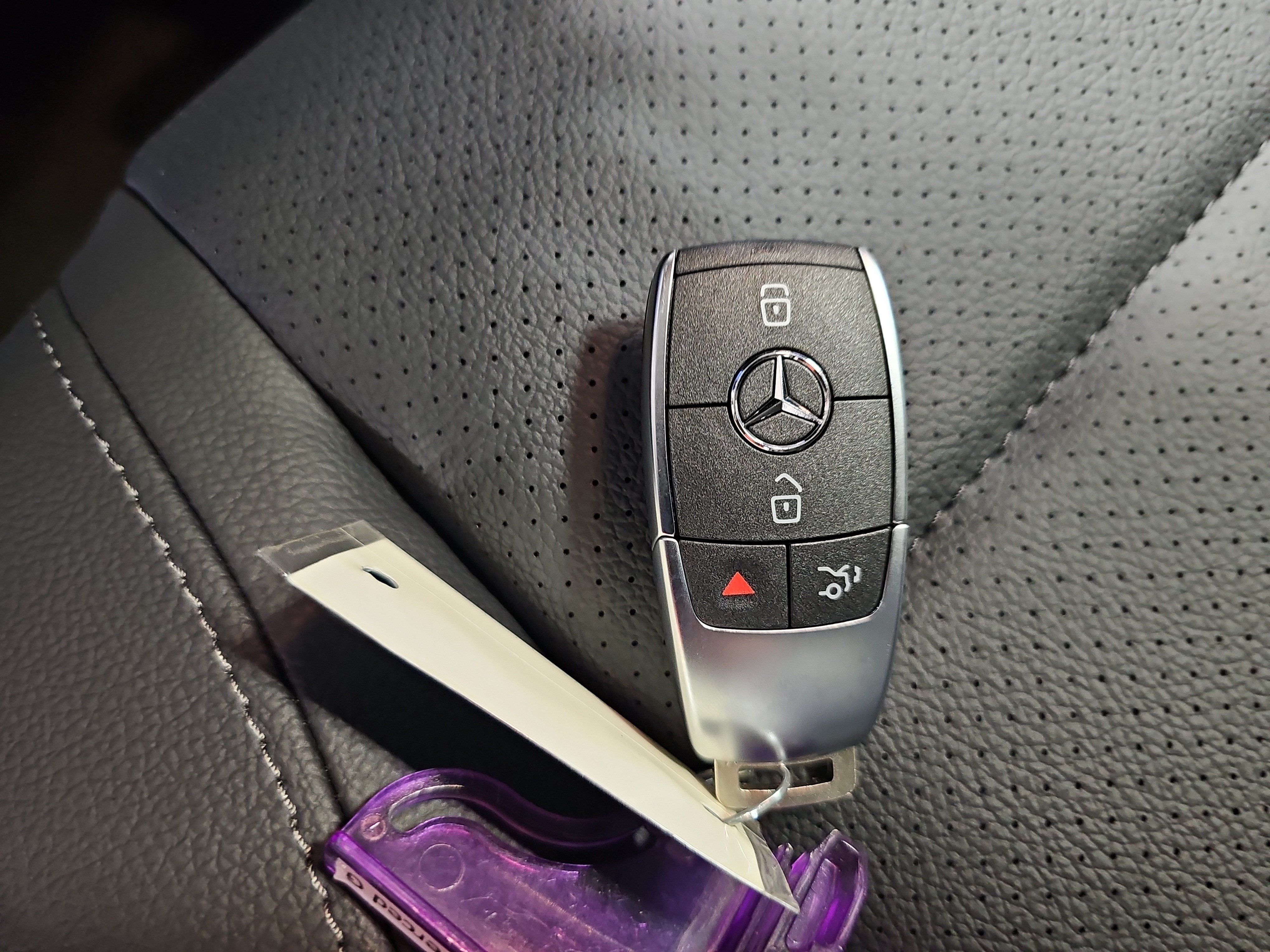 New 2026 Mercedes-Benz GLS 450 4MATIC image 35